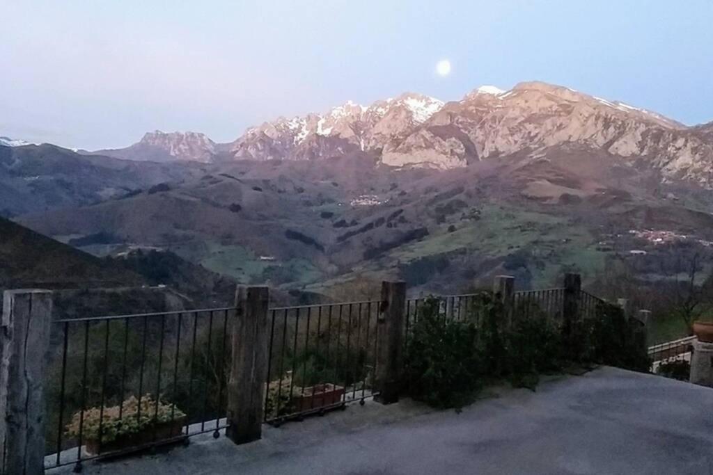 El Mirador De Cobena Ii. Aires De Liebana En Picos *
